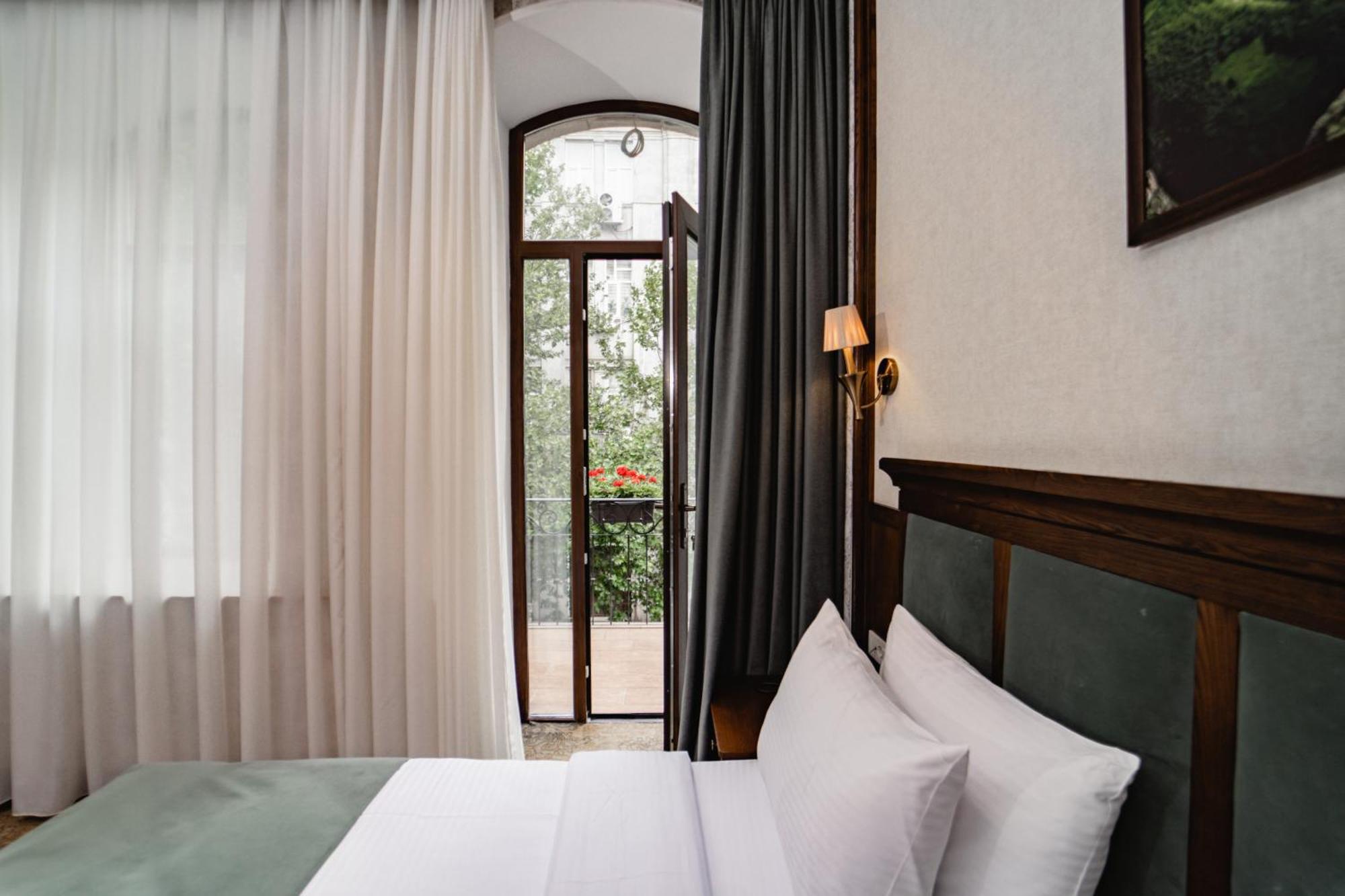 Midway Baku Hotel Dış mekan fotoğraf