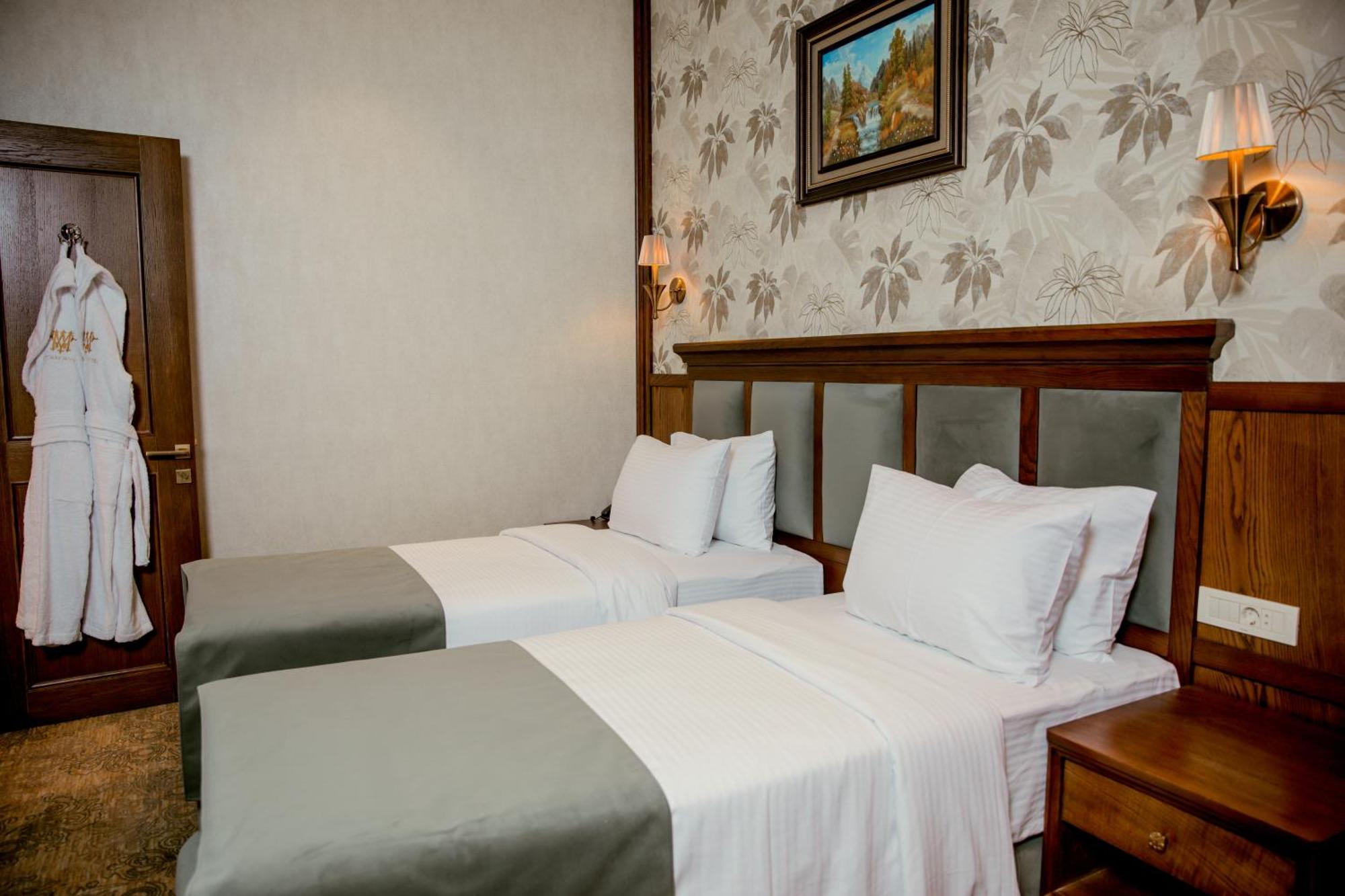 Midway Baku Hotel Dış mekan fotoğraf