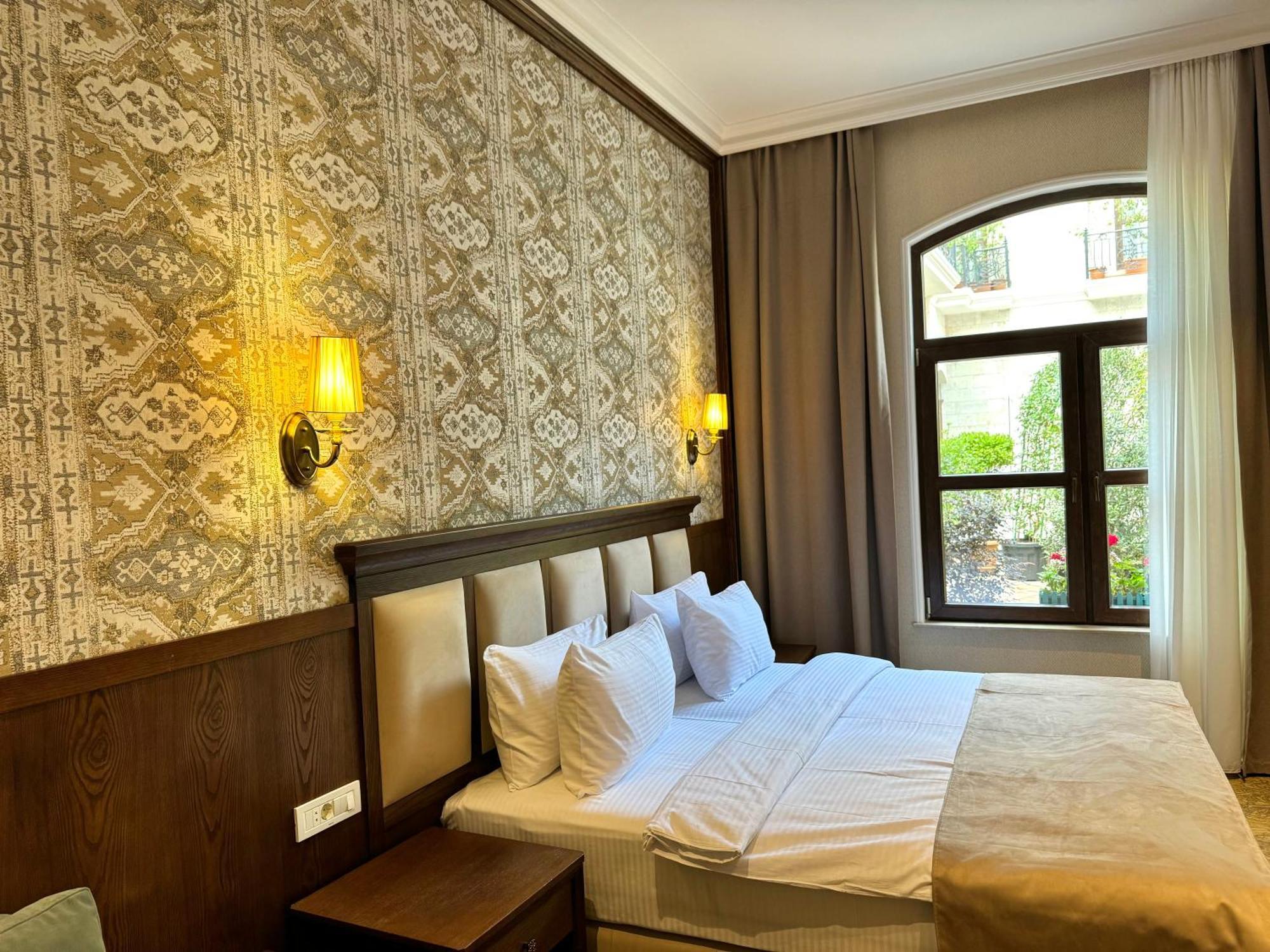 Midway Baku Hotel Dış mekan fotoğraf