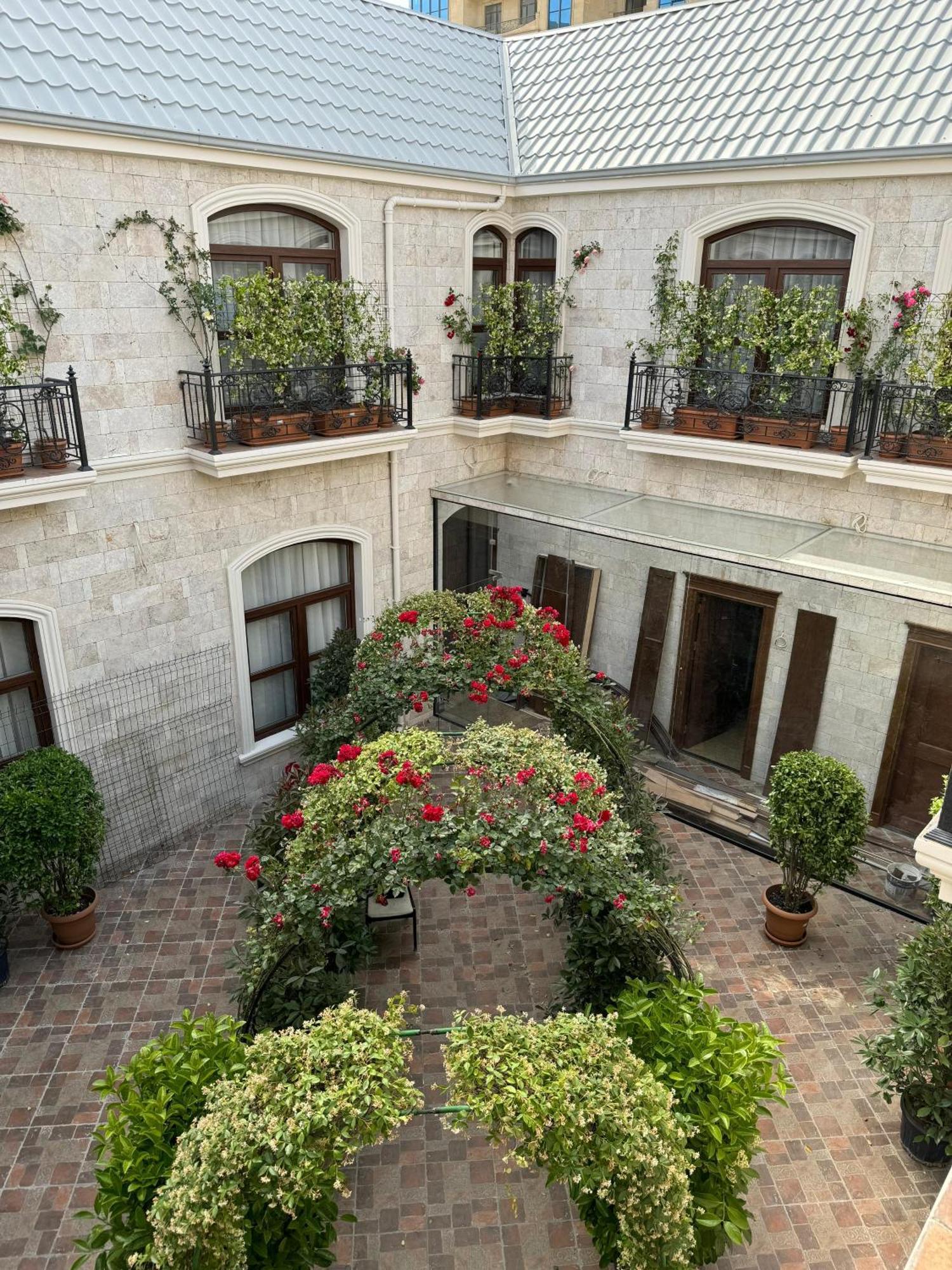 Midway Baku Hotel Dış mekan fotoğraf