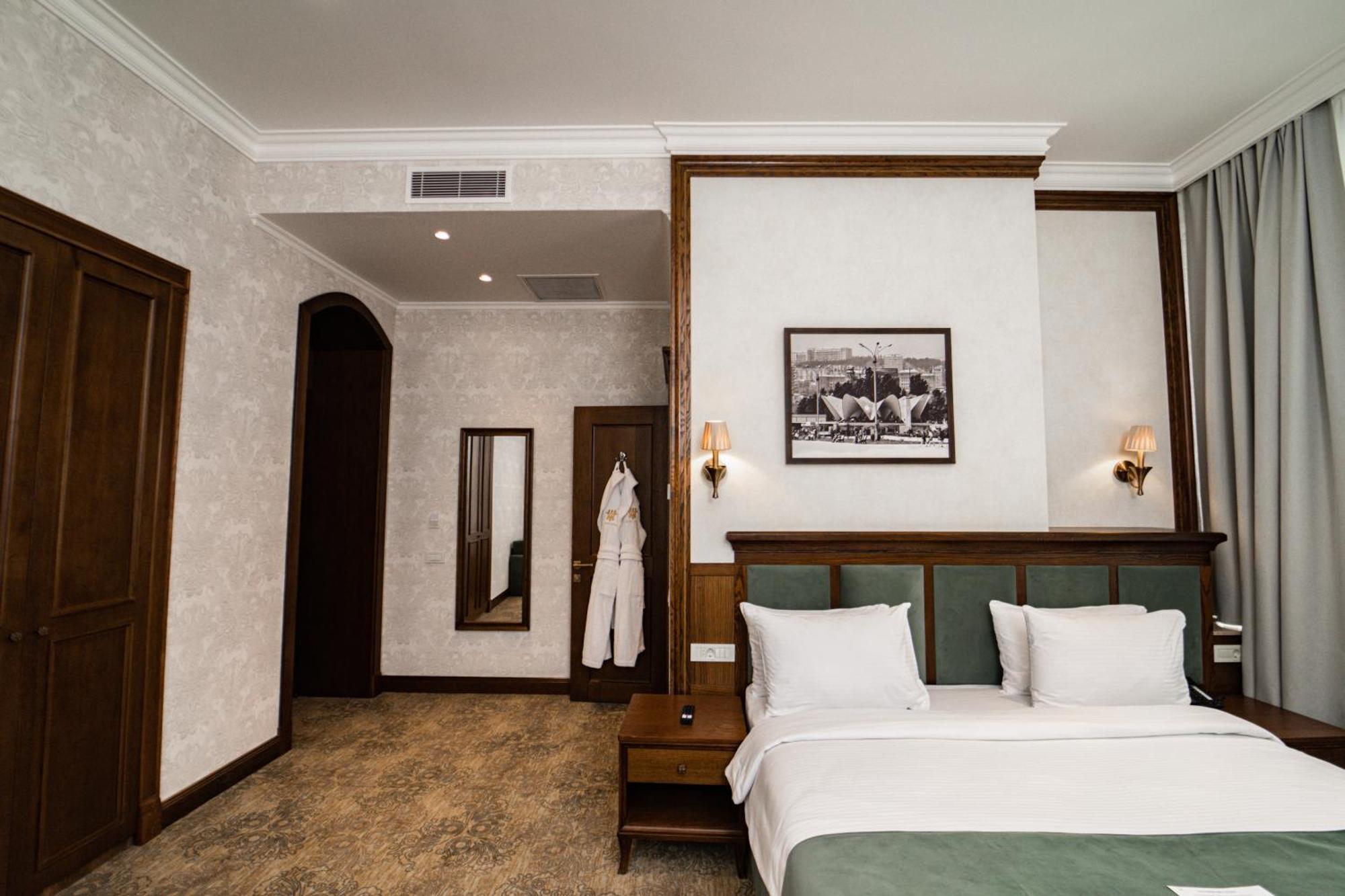 Midway Baku Hotel Dış mekan fotoğraf