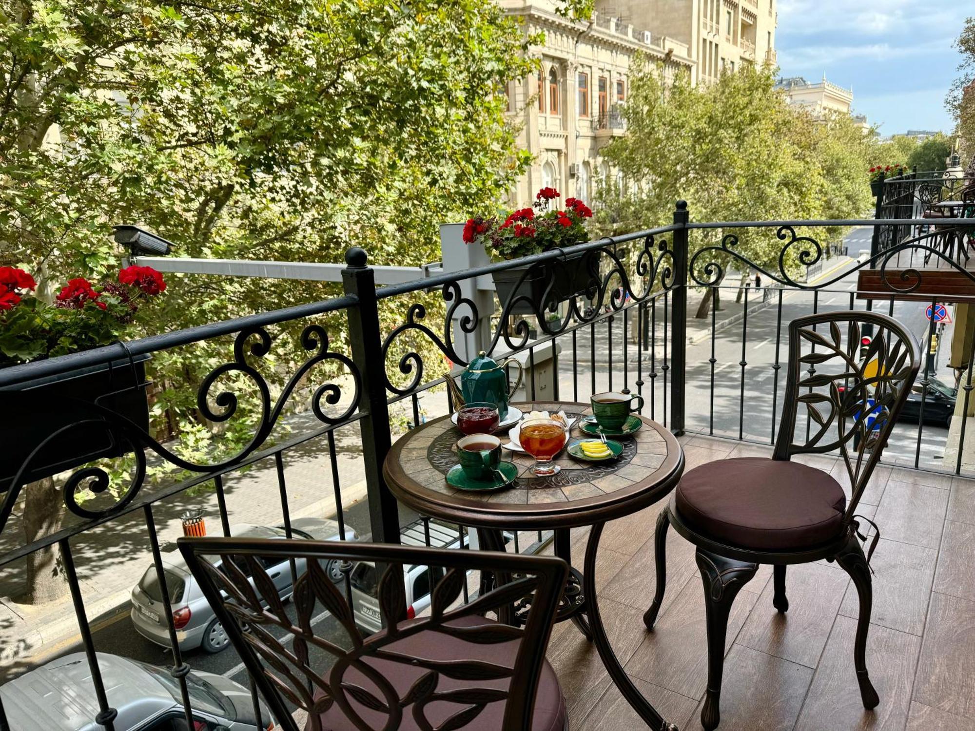 Midway Baku Hotel Dış mekan fotoğraf